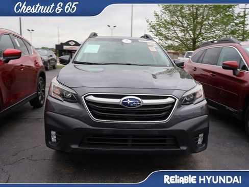 Used 2022 Subaru Outback Premium image 5