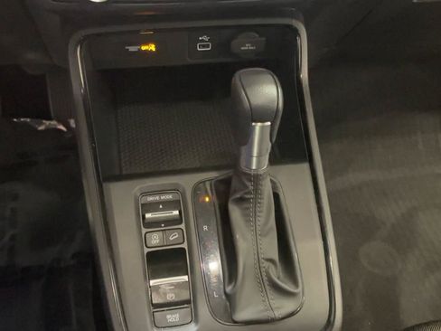 Used 2025 Honda CR-V LX image 38