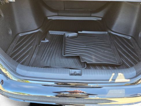 Used 2025 Honda Accord Sport image 9