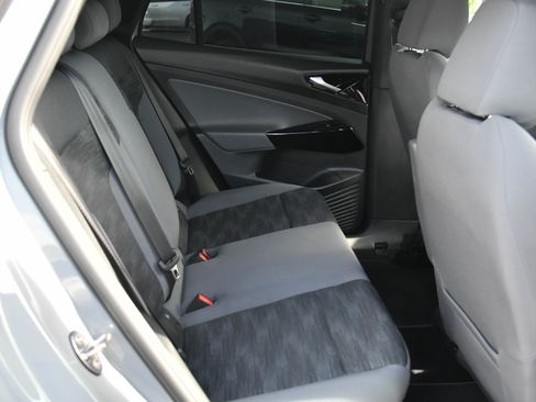 Used 2021 Volkswagen ID.4 Pro image 43