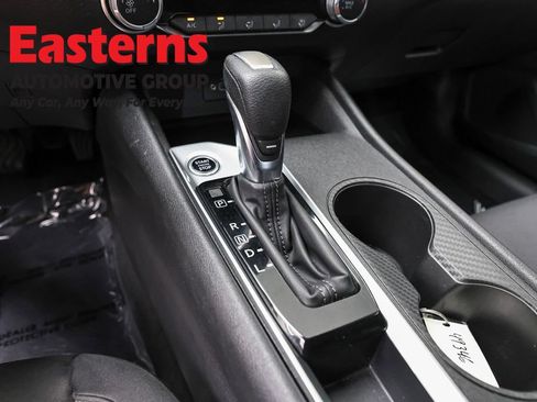Used 2024 Nissan Altima 2.5 S FWD image 12