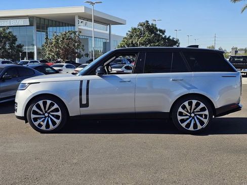 New 2025 Land Rover Range Rover SE image 34