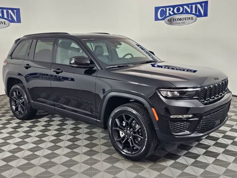 New 2025 Jeep Grand Cherokee Limited image 7