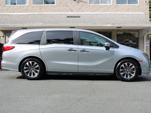 Used 2021 Honda Odyssey EX-L image 19