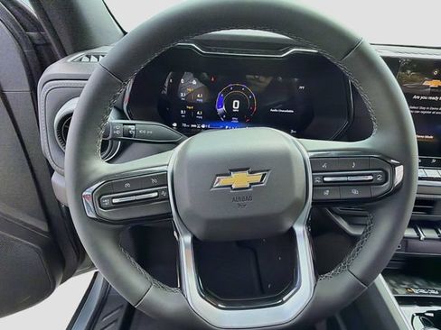 New 2026 Chevrolet Colorado LT w/ LT Convenience Package AWD/4WD image 12