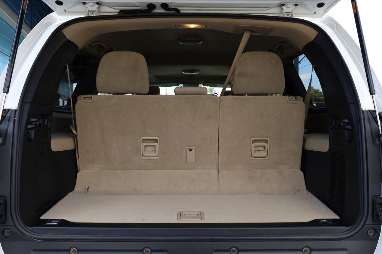 Used 2013 Toyota Sequoia SR5 RWD image 15