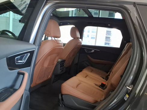 Used 2022 Audi Q7 Premium Plus image 18