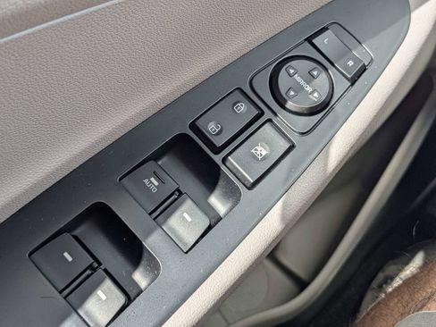 Used 2019 Hyundai Tucson Value FWD image 26