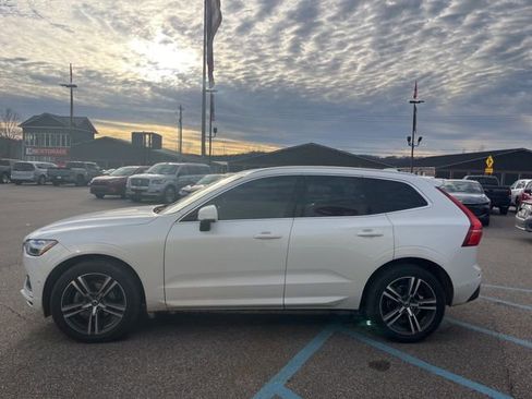 Used 2019 Volvo XC60 T5 Momentum w/ Multimedia Package image 7