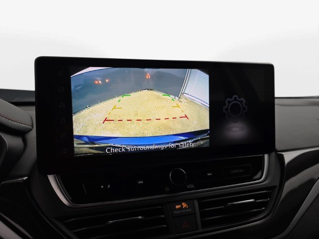 Used 2024 Nissan Altima 2.5 SR w/ SR Premium Package FWD image 23