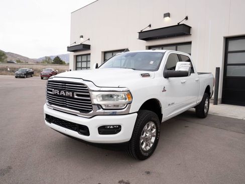 Used 2024 RAM 2500 Laramie w/ Safety Group AWD/4WD image 3