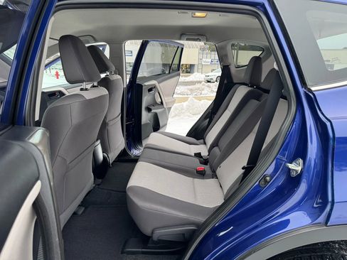 Used 2015 Toyota RAV4 LE image 11