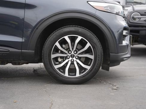 Used 2022 Ford Explorer ST image 4