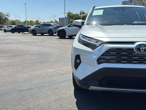 Used 2022 Toyota RAV4 Limited w/ Limited Grade Weather Package AWD/4WD image 3