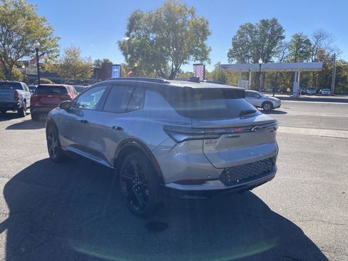 New 2026 Chevrolet Equinox EV RS image 5