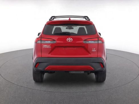 Used 2023 Toyota Corolla Cross LE w/ Moonroof Package AWD/4WD image 7