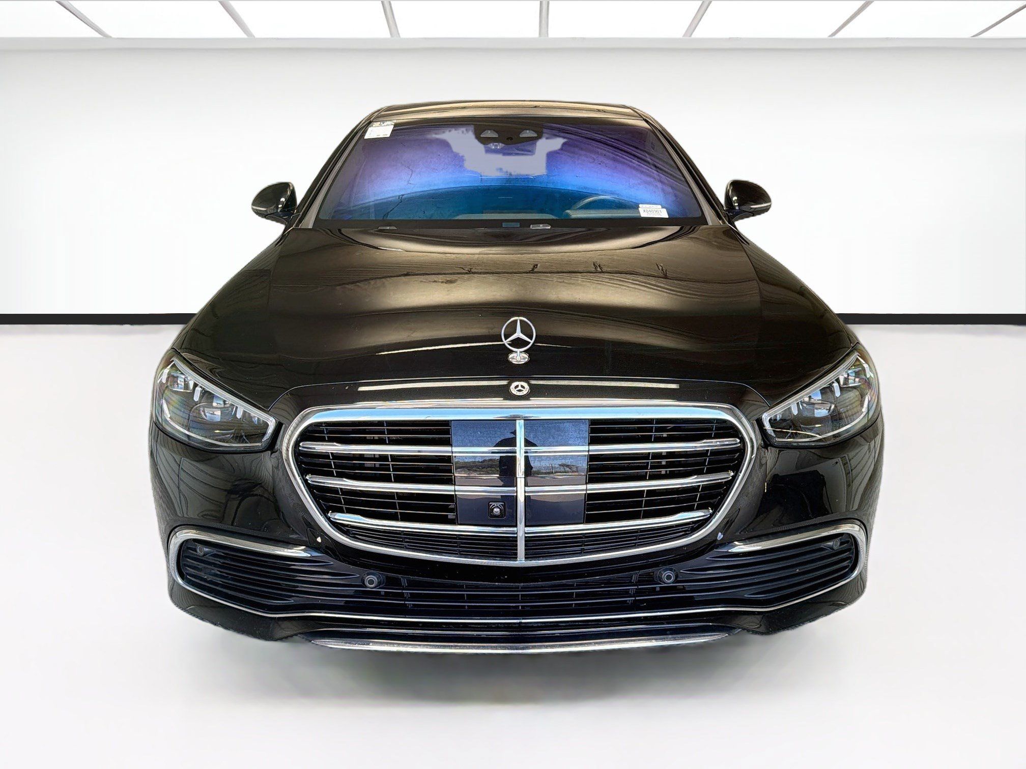 Used 2021 Mercedes-Benz S 580 4MATIC Sedan image 2