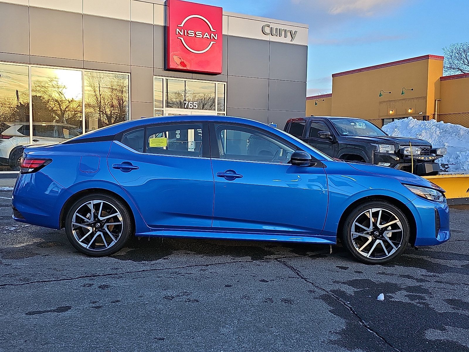 Certified 2025 Nissan Sentra SR w/ SR Premium Package FWD image 8