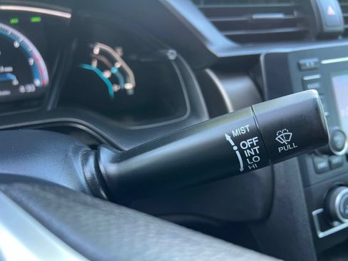 Used 2020 Honda Civic LX image 29