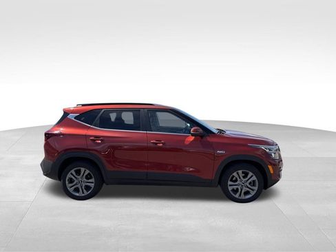 Certified 2021 Kia Seltos S AWD/4WD image 6