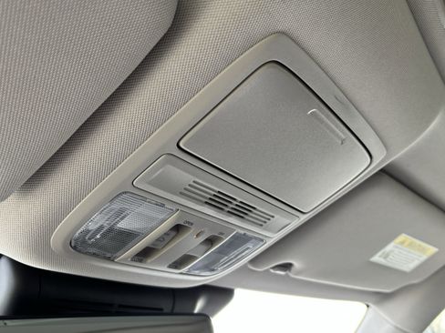 Used 2021 Honda Accord EX-L image 28