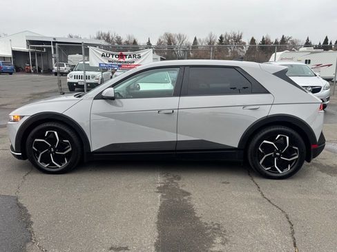 Used 2023 Hyundai Ioniq 5 SE image 2