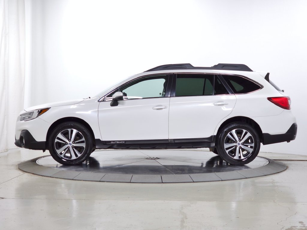 Used 2019 Subaru Outback 3.6R Limited AWD/4WD image 4