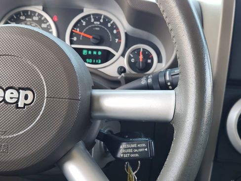 Used 2009 Jeep Wrangler Sahara w/ Dual Top Group image 27