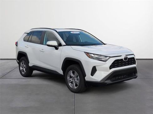 Used 2025 Toyota RAV4 XLE image 7