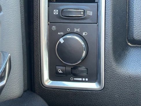 Used 2024 RAM 1500 Classic SLT image 20