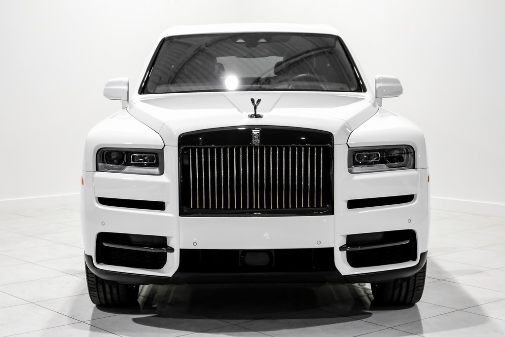 Used 2022 Rolls-Royce Cullinan Black Badge AWD/4WD image 2