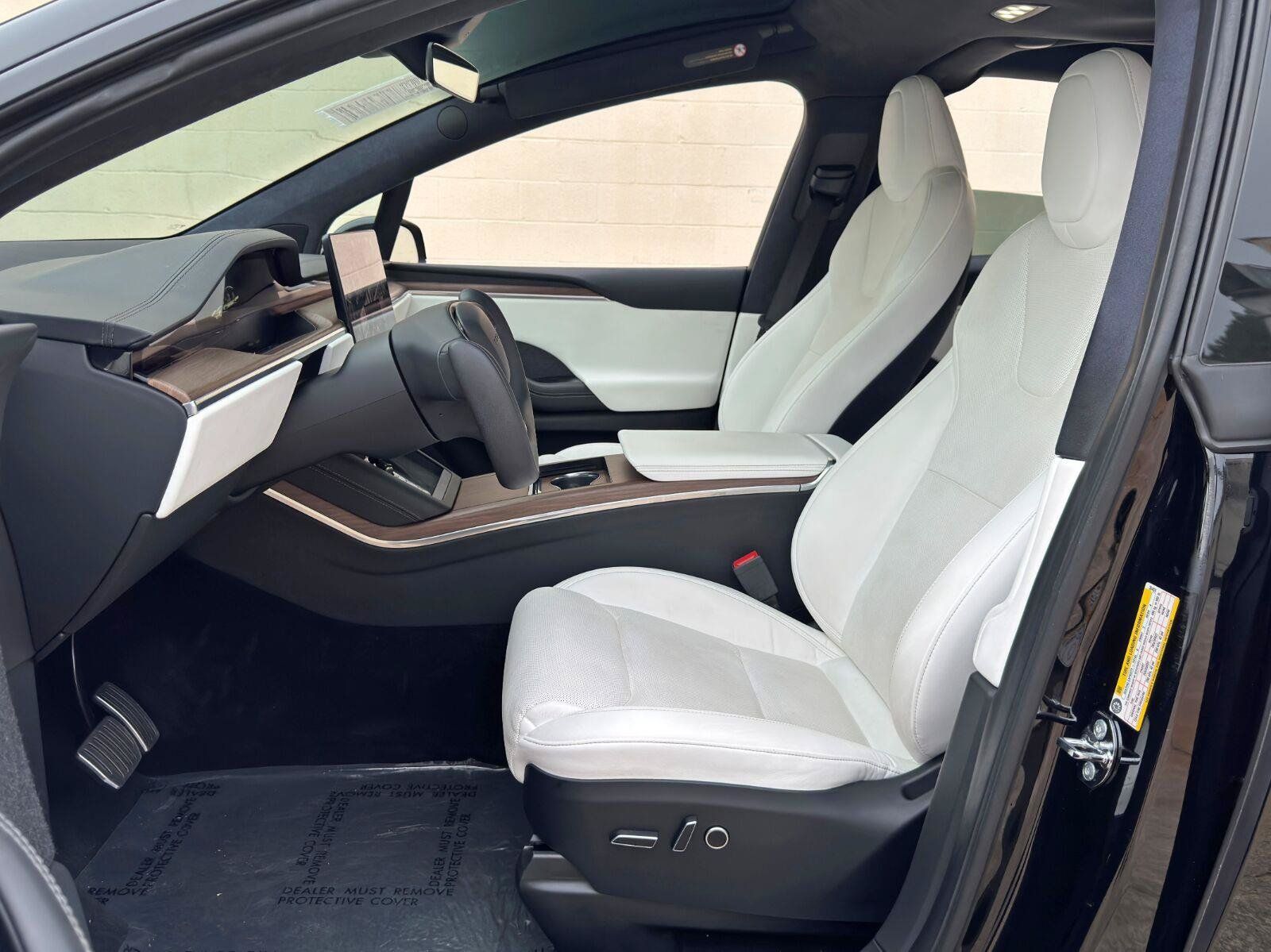 Used 2022 Tesla Model X AWD/4WD image 16
