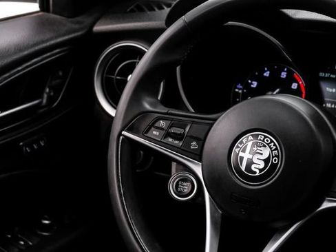 Used 2019 Alfa Romeo Stelvio w/ Nero Edizione RWD image 22