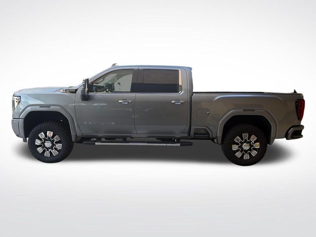 Used 2024 GMC Sierra 2500 Denali w/ Denali Reserve Package AWD/4WD image 2
