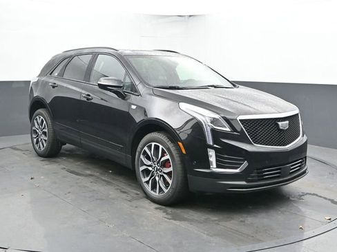 New 2026 Cadillac XT5 Sportv w/ LPO, Onyx Lite Package AWD/4WD image 4