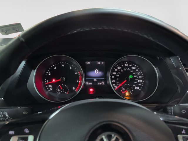Used 2020 Volkswagen Tiguan SE FWD image 14