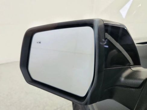 Used 2023 Chevrolet Traverse LT w/ LPO, Floor Liner Package AWD/4WD image 16
