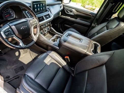 Used 2021 Chevrolet Tahoe Z71 w/ Z71 Signature Package AWD/4WD image 5