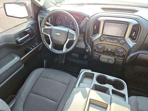 Certified 2019 Chevrolet Silverado 1500 LT w/ Convenience Package AWD/4WD image 10