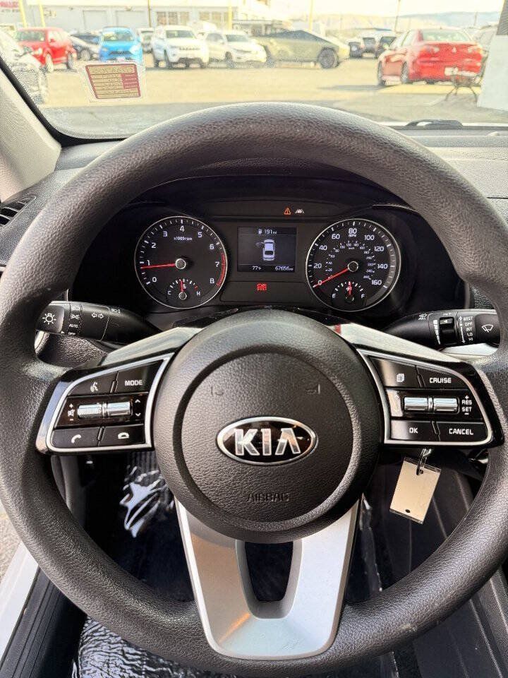 Used 2019 Kia Forte Sedan FWD image 12