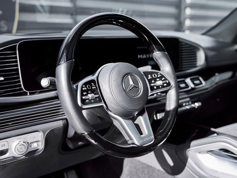 Used 2021 Mercedes-Benz Maybach GLS 600 4MATIC image 31