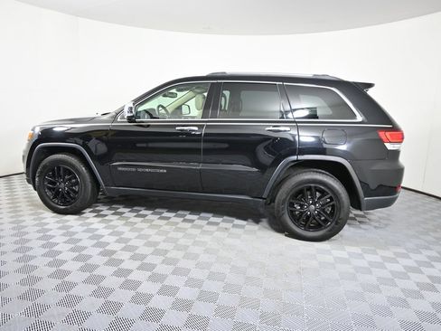 Used 2021 Jeep Grand Cherokee Limited w/ Sun & Sound Group AWD/4WD image 3