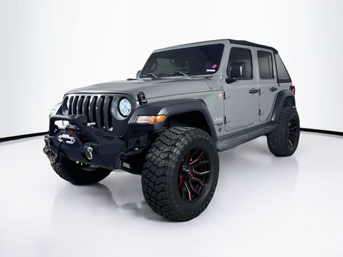 Used 2018 Jeep Wrangler Unlimited Sport S AWD/4WD image 4