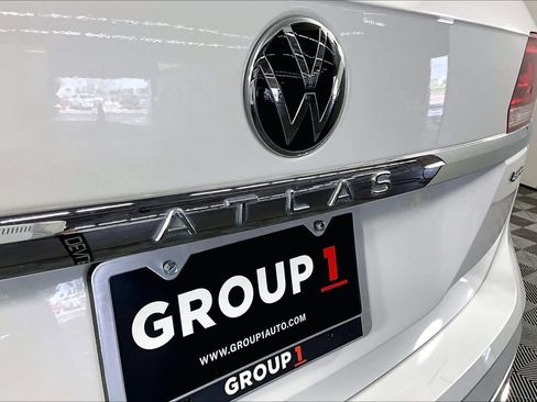 Used 2023 Volkswagen Atlas SEL Premium AWD/4WD image 59