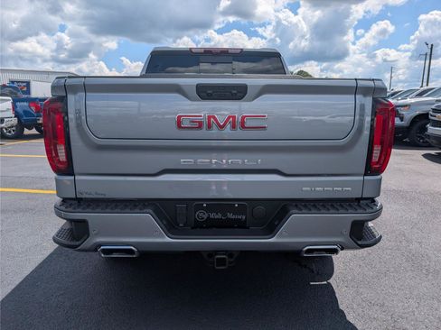 Used 2024 GMC Sierra 1500 Denali w/ Denali Reserve Package AWD/4WD image 9