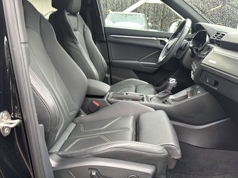 Used 2023 Audi Q3 2.0T Premium Plus w/ Premium Plus Package image 13