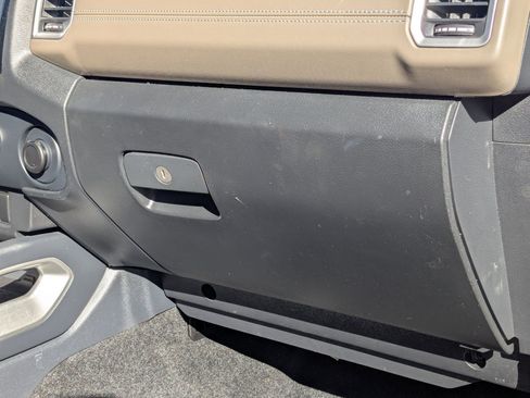 Used 2022 Nissan Frontier SV w/ Technology Package image 33