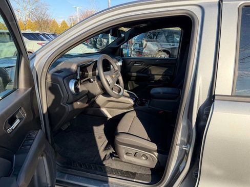 Used 2026 Chevrolet Colorado LT image 11