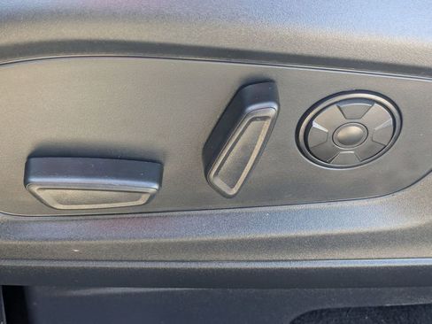 Used 2025 Ford Explorer ST image 15