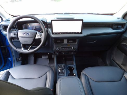 New 2025 Ford Maverick Lariat w/ Black Appearance Package image 21